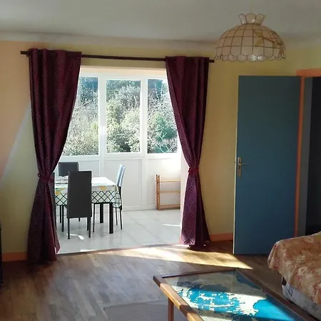 Au Calme, Les Pieds Dans L'eau, 106 Route De La Pointe De Ruault 56370 Apartment *